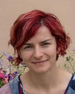 Claudia Szabo