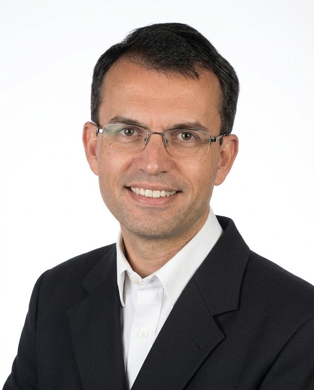 Daniel Palacios Marquis
