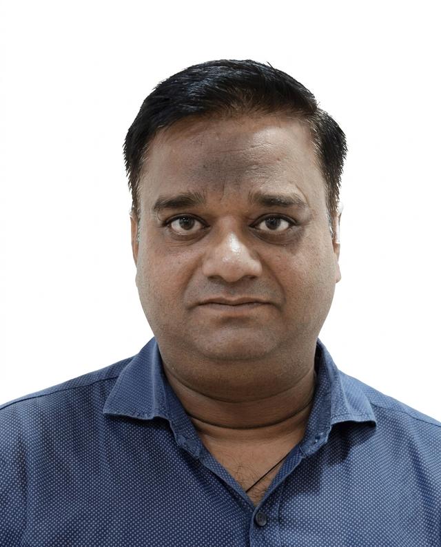 Mr. Manoj Kumar Yadav