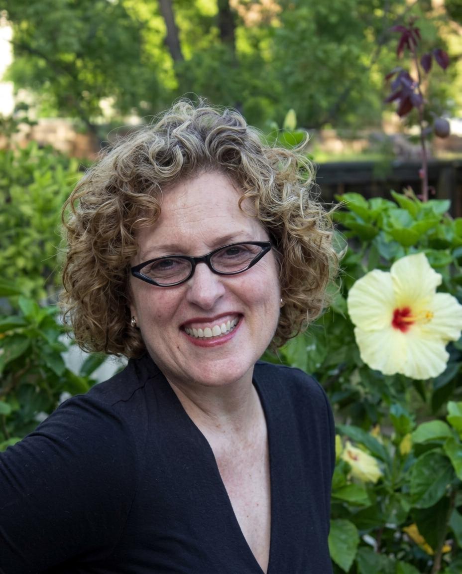 Najla DeBow
