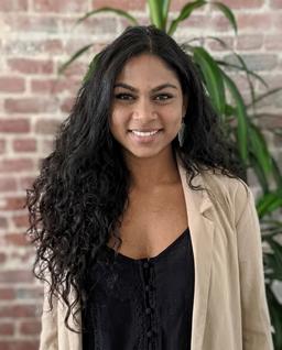 Angela Prakash